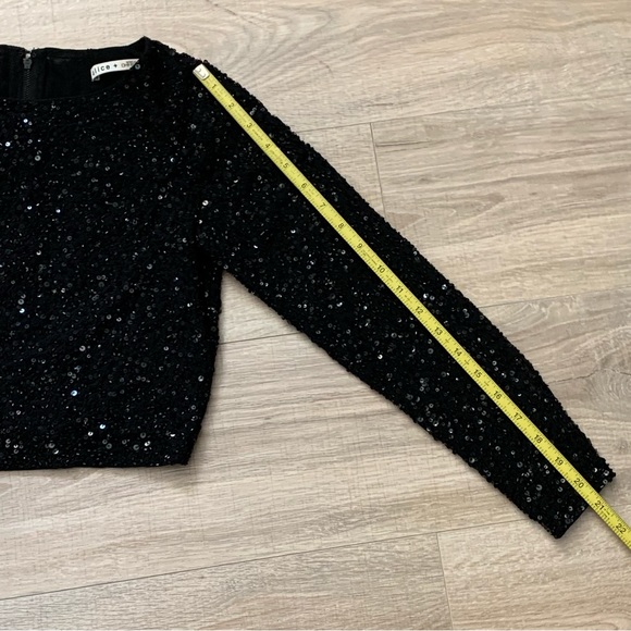 Alice + Olivia Lacey Embellished Bracelet-Sleeve Crop Top Black Size 8 - Picture 13 of 16